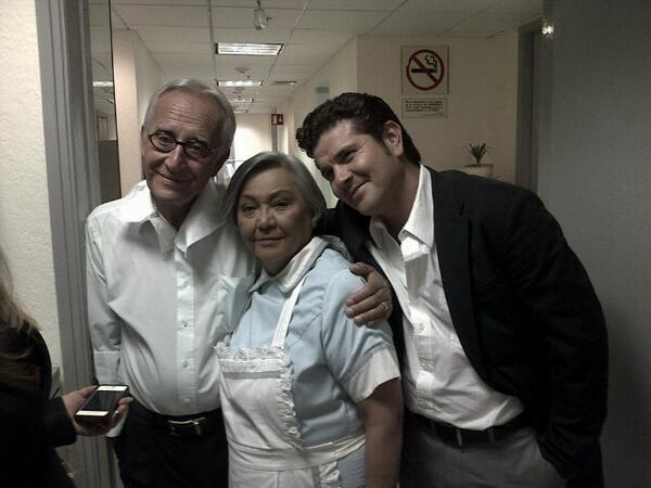 Escuchando atentos a Leticia Perdigon #PatricioCastillo #JoanaBrito <a href="/MentirParaVivir/">Mentir Para Vivir</a>