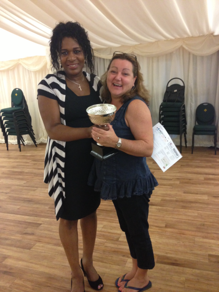 BNI_Meridian's tweet photo. Yvette of http://t.co/IwyTyzpsCf presenting Lizzie Parker #Best60Seconds today @BNI_LNE well done Lizzie #flowers http://t.co/ZSnlsSdrzv