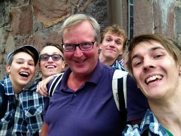 Kevin_H_strom's tweet photo. Vi med Nicolas Cage, fun :D #simonstreetgame http://t.co/rTcUDYOEEB
