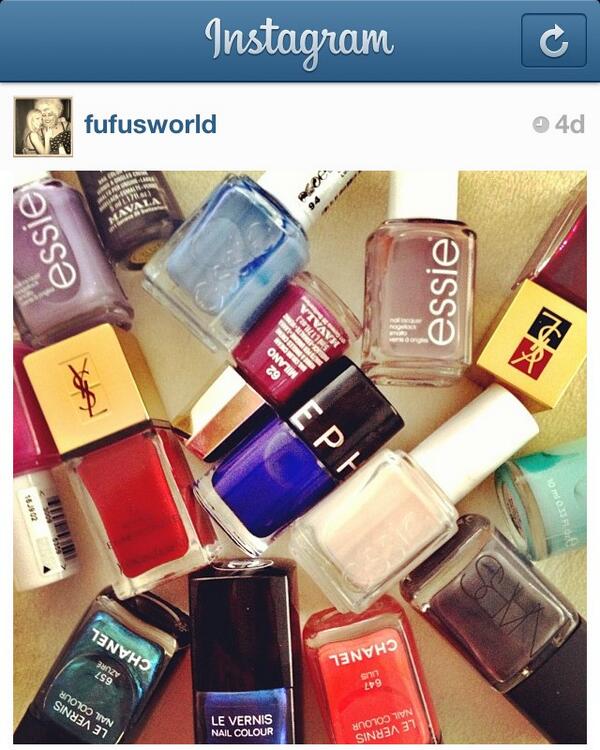 Küçük bir dokunuş ile bakımlı tırnaklar <a href="/Sephora/">Sephora</a> <a href="/CHANEL/">CHANEL</a> <a href="/essie/">essie</a> <a href="/YSL/">SAINT LAURENT</a> <a href="/MavalaTurkiye/">Mavala Türkiye</a>