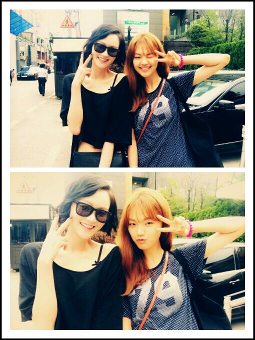jiwon900's tweet photo. 넘예쁜혜정언니와함께..야호:)!♡ http://t.co/7249vFV5Zt