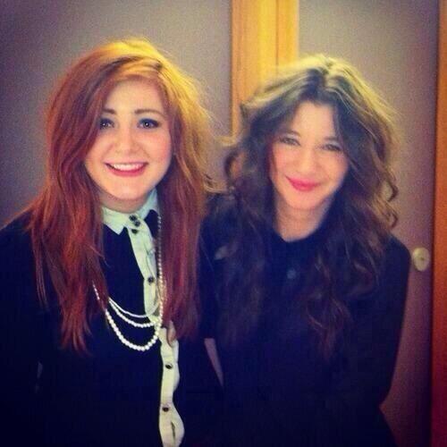 CalderUpdates's tweet image. Unseen: Eleanor with a fan or a friend. Via @WeLoveLouanor