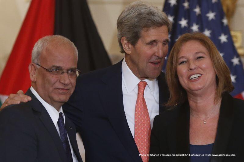 L to R: Saeb Erekat + John Kerry + Tzipi Livni after press conference Tuesday Saeb Erekat + John Kerry + Tzipi Livni after press conference Tuesday