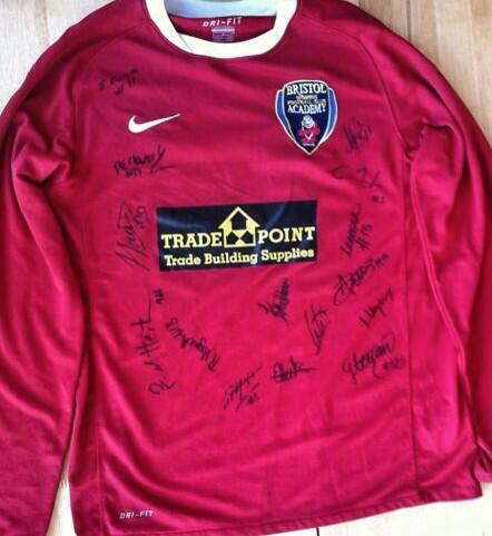 COMPETITION! For a chance to win a signed shirt just RT this tweet by 12pm Thurs! You must be following us to win!