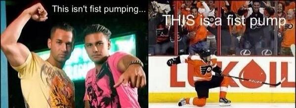 EvrydayHockey's tweet photo. THIS is a fist pump: http://t.co/fCBJldvTCj