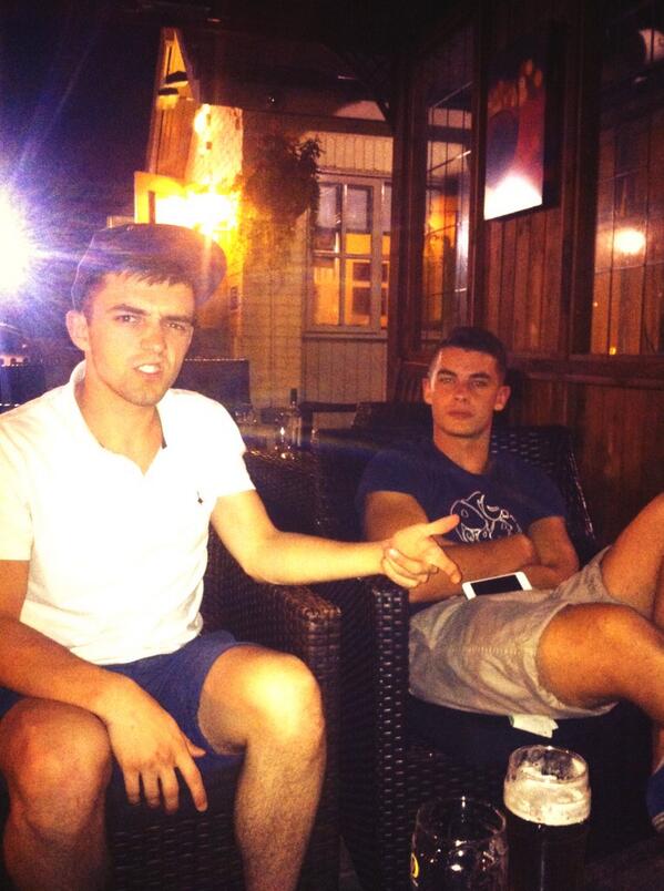 TinyPrenno's tweet photo. Casual Tuesday. @D_J_Hogg  #enjoy http://t.co/BAzuKOUdMG