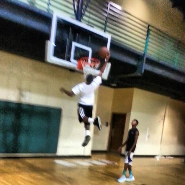 dir_king's tweet image. 