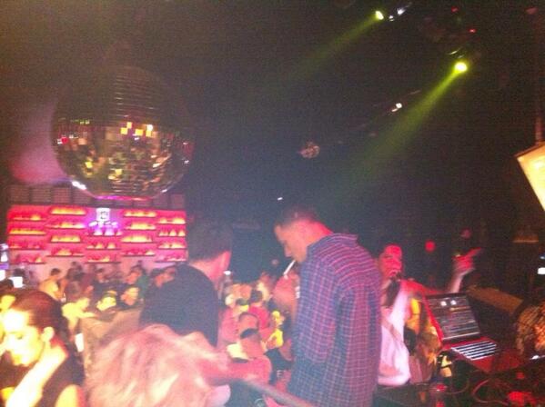 KleptoOfficial's tweet photo. #zoneclub @Dafina_Zeqiri 
@eraswitzerland http://t.co/c9HOwGa5Mr