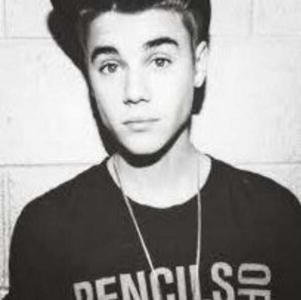ju_biebs94's tweet photo. via http://t.co/UAR27HPvH6 http://t.co/zILvMNfu2c