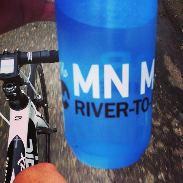 TheMNMajor's tweet photo. "@Kaleb_DeKeyrel: Nice 20 mile ride tonight after doing the @TheMNMajor last weekend! 🚴⛅ http://t.co/2WthUSrobD" sweet water bottle :)
