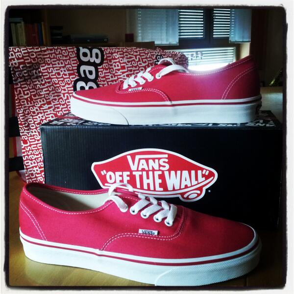 AlissaSchuetz's tweet photo. My new babys *-* ♡ http://t.co/HnBEHZIFqK