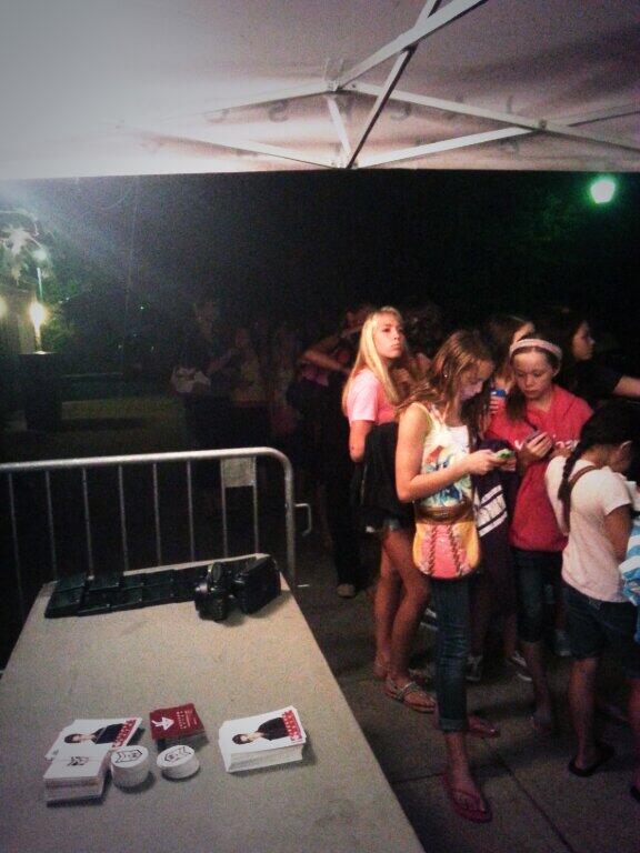 JackPackFans's tweet image. Looks like we are ready for @jacksonguthy! Meet and greet time in Toledo,OH!