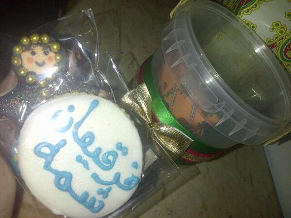 Shamma_Hamdan's tweet photo. @sooookrh1996 مشكورة حبيبتي عالهديه الحلوة :P http://t.co/oWWYYmUmNO