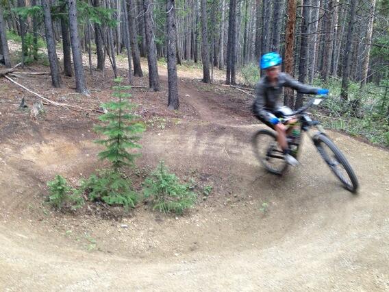 Syddi go down da hole!
<a href="/Fox_Sydney/">Sydney Fox</a>