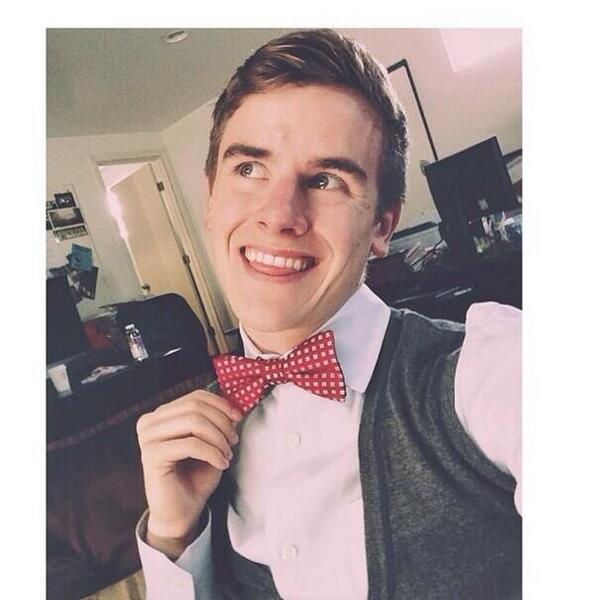 claireO2l's tweet image. my special connor 💛💙💜💚❤💔💗💓💕💖💞💘😍😘