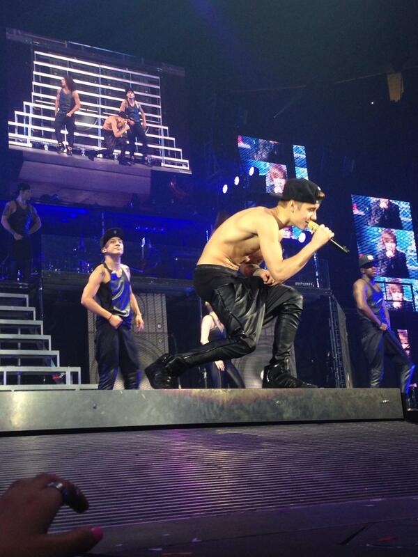 _BelieberProbs's tweet photo. Cant brethe bi http://t.co/Pgq6h8agQR