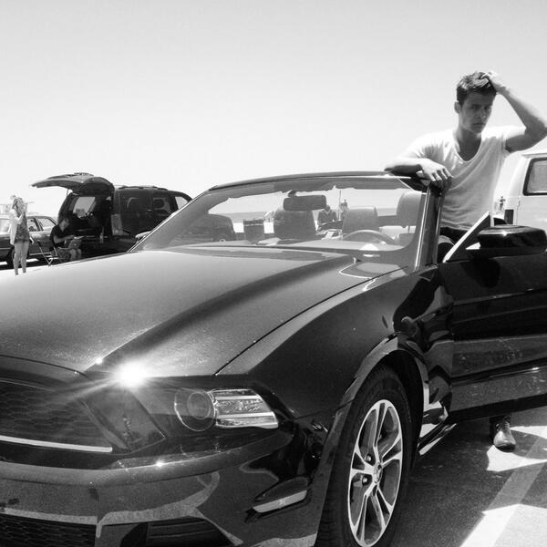 juniorfourel's tweet photo. #crazycar#fun http://t.co/SoxYdLVBms