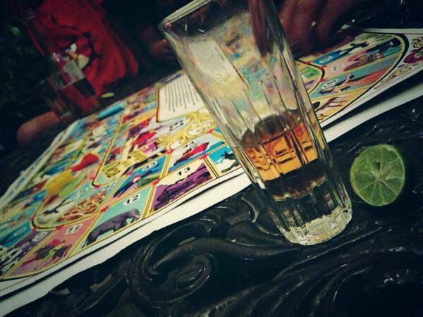 FerSomething's tweet photo. Benditos juegos familiares 🙏 http://t.co/ilb6n7epge
