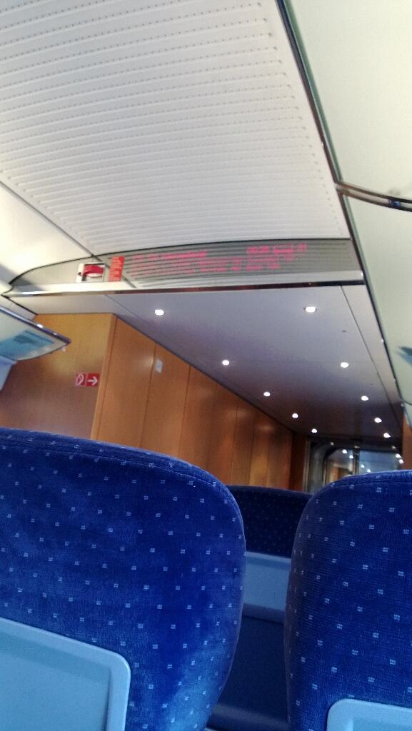 jacott_'s tweet image. On my way to Köln