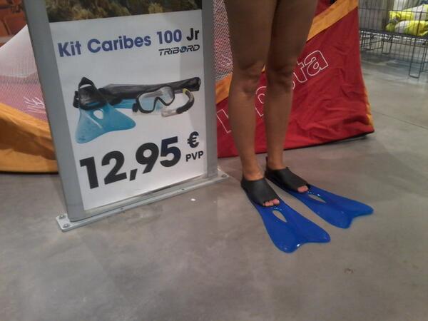 DecathlonReus's tweet photo. Sabeu de qui són aquestes cametes?T'animes a capbussar-te amb nosaltres?T'esperem a Decathlon Reus perquè les provis! http://t.co/9jBrOoNtoJ