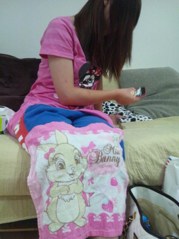 kaede_4's tweet photo. おー女子力って思ったら
タオルきばみすぎっ笑 http://t.co/B0WRz0SLcM