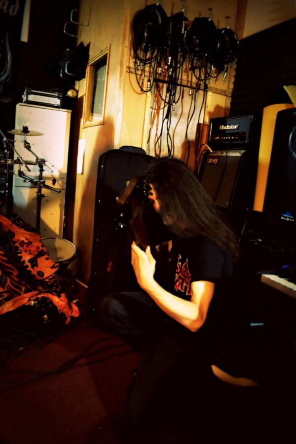 PhEx_Band's tweet photo. Rehearsal room - Matteo: Bass. http://t.co/LhFLrml3H1