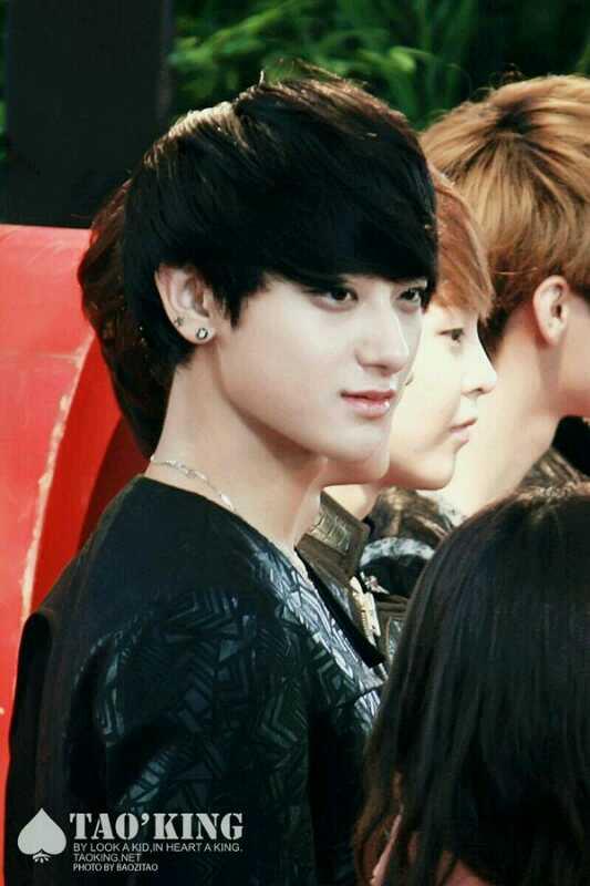 exo_sangx2's tweet photo. ☆)타오랑밥먹던중갑자기사랑이확인하고싶어져서이렇게물엇어 ' 타오는내가어디가좋아? ' 라고물엇는데살짝뜸들이더니 ' 타어는 ㅇㅇ이예뻐. 차카고예뻐서저아요 내꺼에여 ' 라고우물우물말하는데진짜귀여운거잇지. http://t.co/k9TE9FHuhd