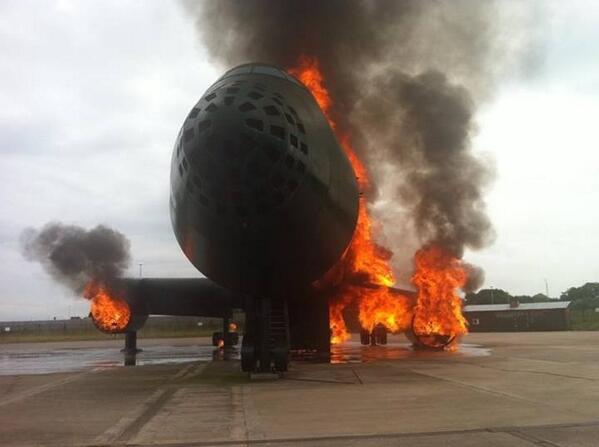 MelBarhamITV's tweet image. Don't miss me getting rescued from inside this burning plane @manairport @GranadaReports  #itvairport