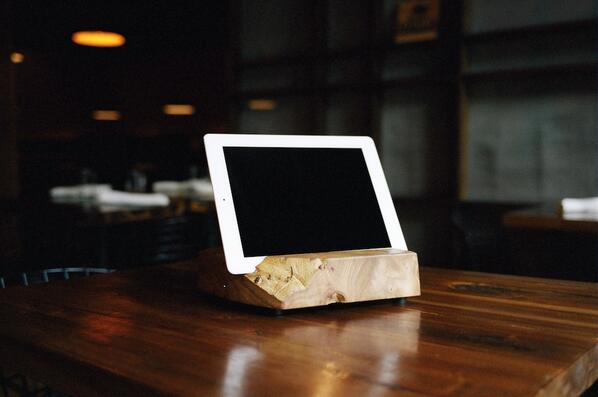 Wantful's tweet photo. We spent some time with @blockandsons, makers of these lovely and talented iPad stands.

https://t.co/EbQM4wdtJt http://t.co/NM1k9AuDAP