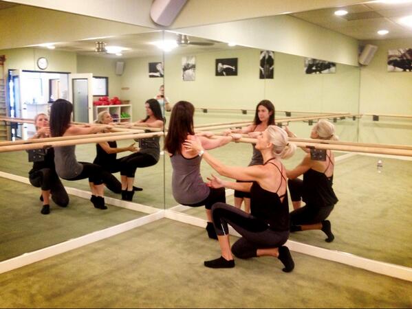 GoFigureAZ's tweet image. Learning proper seat form in class today #figuremethod