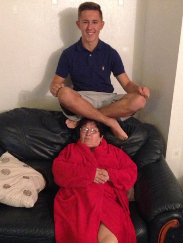 Thingsonmynan's tweet photo. Me. http://t.co/34VhI4NW6Z