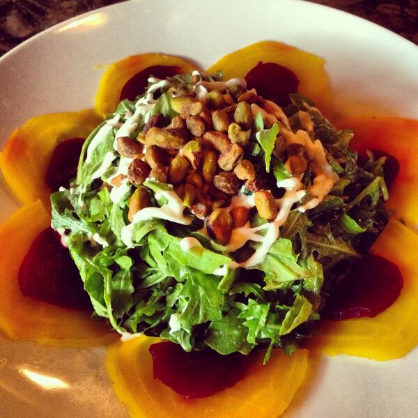 Taste203Blog's tweet image. Amazing beet and arugula salad with pistachios and yogurt!