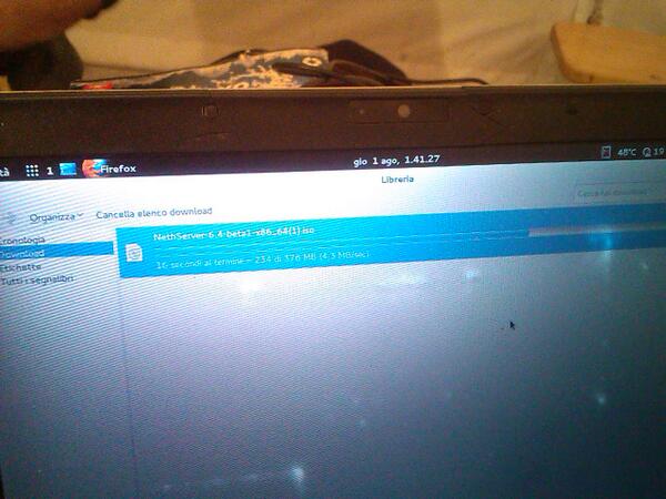 Stll00's tweet image. Spreading #nethserver at #ohm2013 @ 4 MB/sec