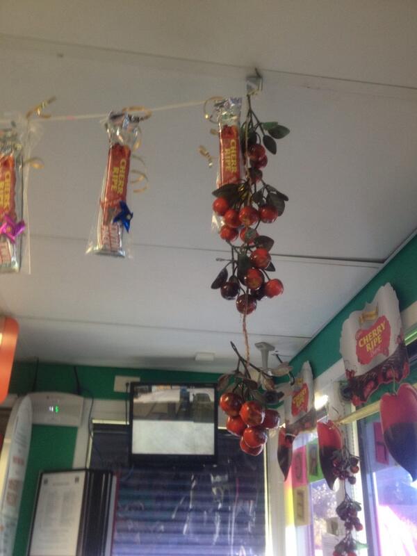 FinKaren's tweet photo. Anyone for a new cherry ripe http://t.co/S2nTOLChY7