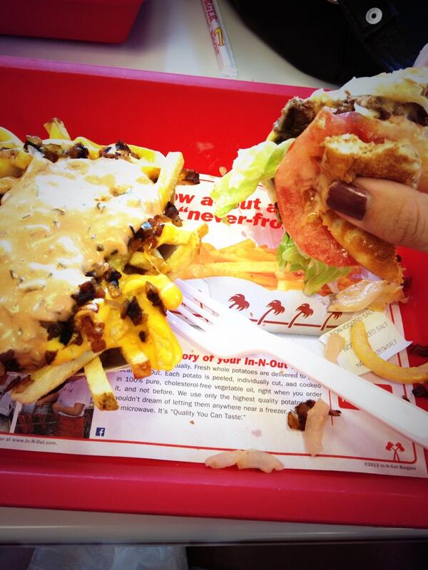 #ThorwBackTuesday #HalfHourAgo #InNOut #Drools