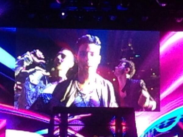 bri_dee4's tweet photo. JONAS BROTHERS!!! #JonasBrothersRaleigh best concert ever!!! ❤😘😍🎤 @JonasBrothers http://t.co/OFdGPu619t