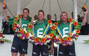 Fysio058's tweet image. Van harte gefeliciteerd Renze Pieter Hiemstra, Johan vd Meulen en Hijlke Bruinsma! Klasse mannen! #pc2013 #kaatsen