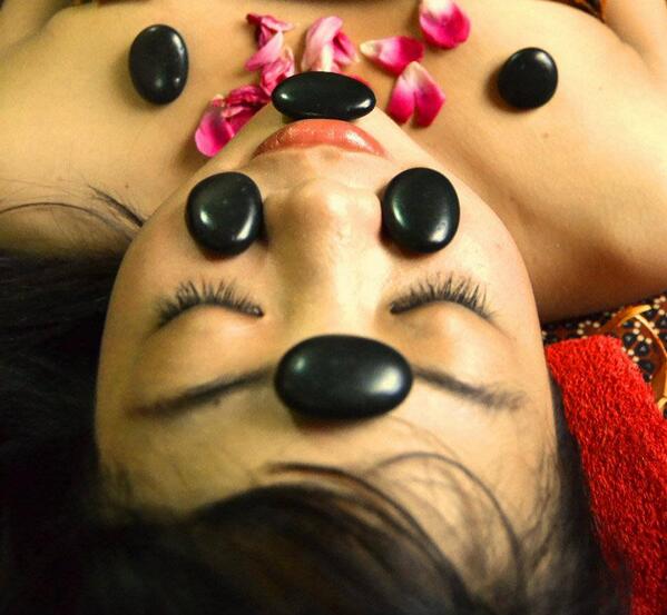 jogjaiklanpromo's tweet image. via @SpaPutriKedaton: DISC 58% Totok Wajah Batu AURA &amp;gt; 27rb &amp;gt; 60mnt HANYA 7 Hari 1-7 Agsts 2013 #PromoTHR