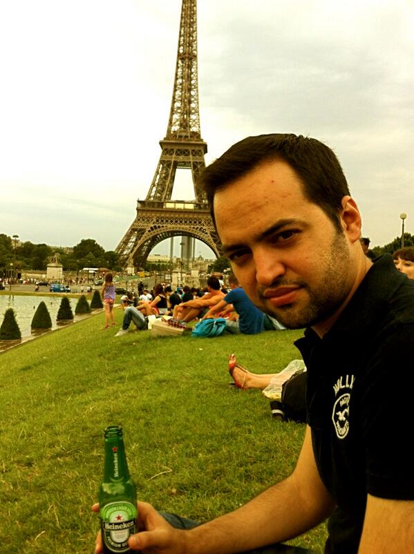 mayechita's tweet photo. @andresesca90 gracias cuñado muchos saludos ya pronto nos tendrás d vuelta nos tomamos una a tu salud http://t.co/arSsVyZWRP