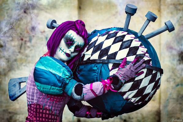 LolCosplays's tweet photo. WOOW  LOOK #ORIANNA #SKIN #LEAGUEOFLEGENDS http://t.co/VDSvKuX1Yz