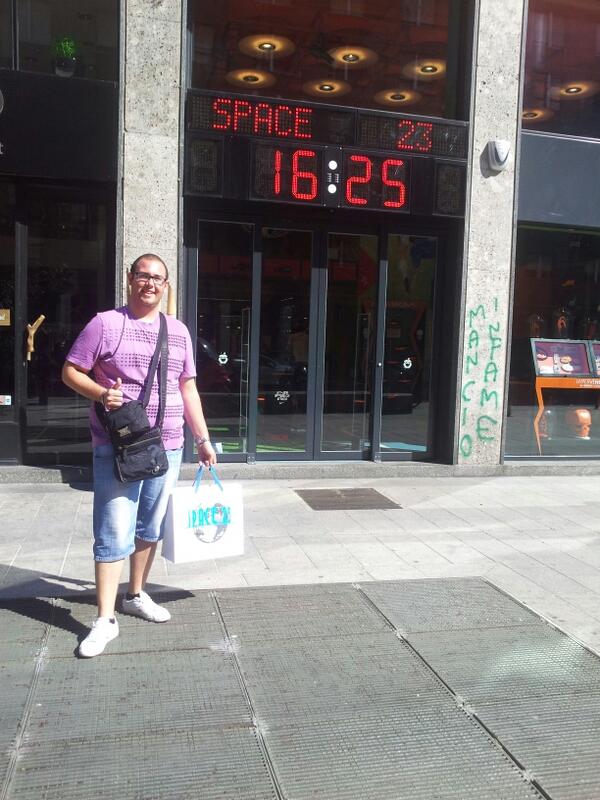 Mamma che negozio! A dir poco spettacolare..complimenti davvero a <a href="/iomatrix23/">Marco Materazzi</a> <a href="/Space236/">Space23</a>!!!!