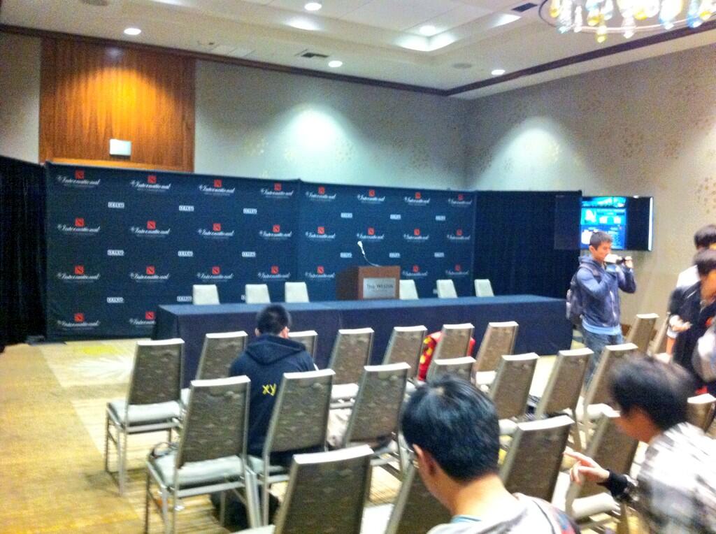 BQmBEZ5CQAEkqmw.jpg:large