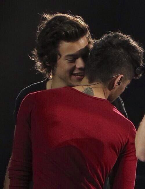 iHarryNavy's tweet photo. ZARRYYYY http://t.co/cHPxbx1kPx