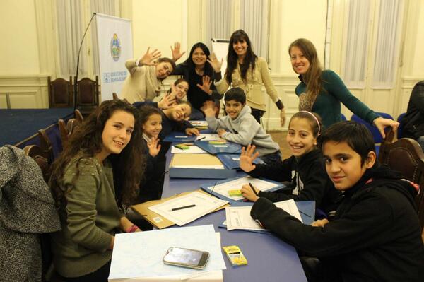 SubsecNinezBB's tweet photo. Ayer con niños, niñas y Deleg. Mpales. organizando festejos del Día del Niño y la Niña @LuMartinezZara @DiegoMPalomo http://t.co/9RGBq8dX79