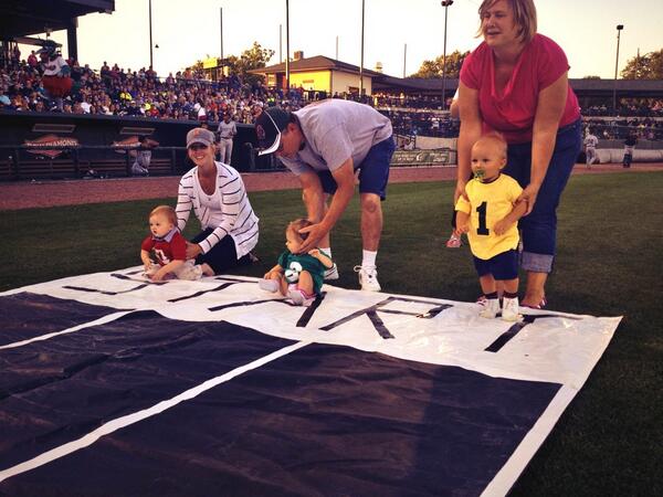 greatlakesloons's tweet image. The most adorable races you'll ever see. #BabyRaces at #DowDiamond.