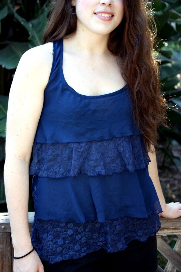 ShopMeraki's tweet image. Wear this ruffled blue top for a night out on the town! 
@ meraki.storenvy.com
#DateNight #Secondhand #Shopping