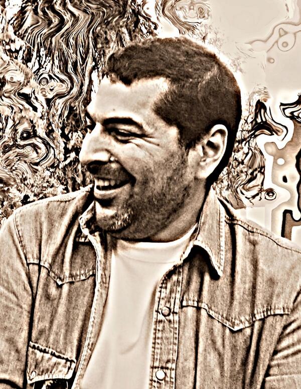 GarciaHugoLeoOk's tweet image. Me dijeron q en esta foto parezco Peron de joven. Falta CUMPLIR asi tengo la Evita q dignifique #MePostulo