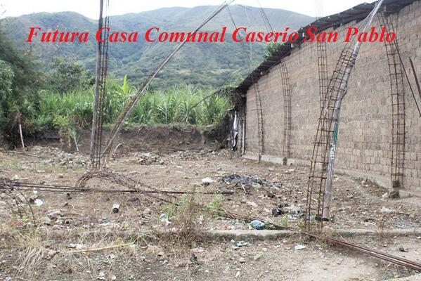 mpj2012's tweet image. COMUNIDADES DESPROTEGIDAS POR AUTORIDADES DISTRITALES ACUDEN A  COMUNA PROVINCIAL EN BUSCA DE APOYO.