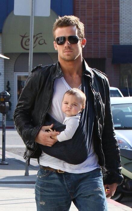 “@baileysmellz: dilf ” 😱😍