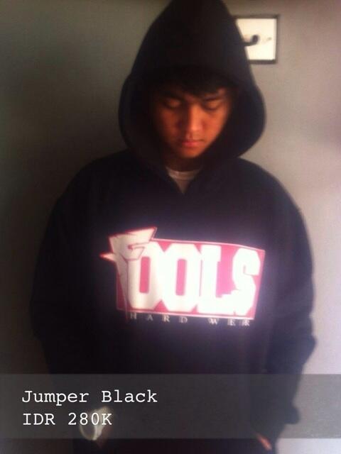 MissTantri's tweet photo. “@FOOLS_Hardwear: JUMPER(sweater) BLACK IDR 280K | for online order text 087761743753 or 27102BEC http://t.co/0yY80HZdIY”